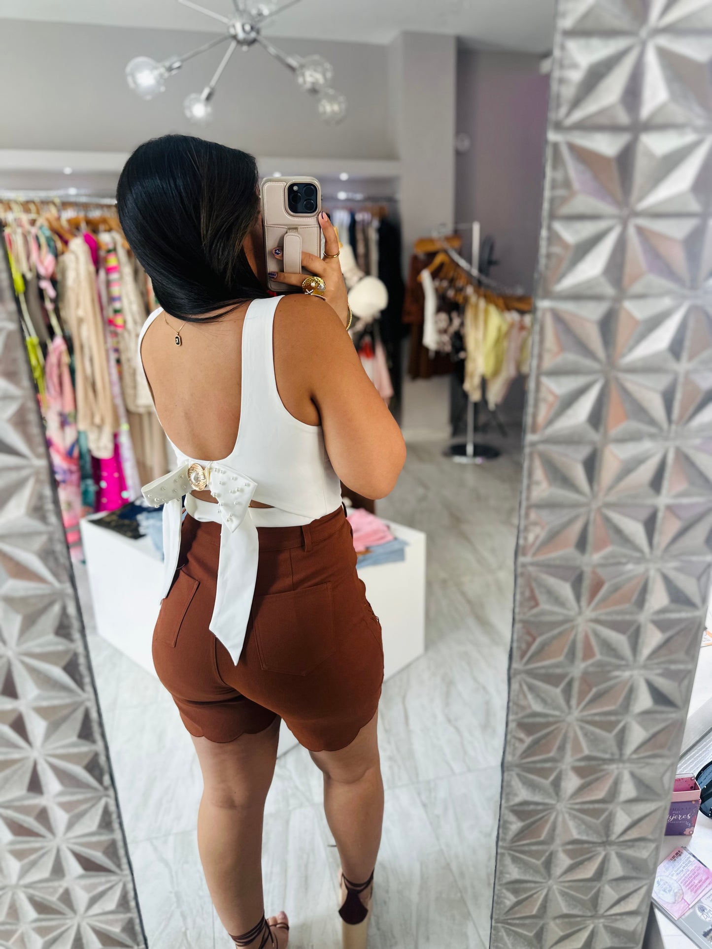BOW WHITE TOP