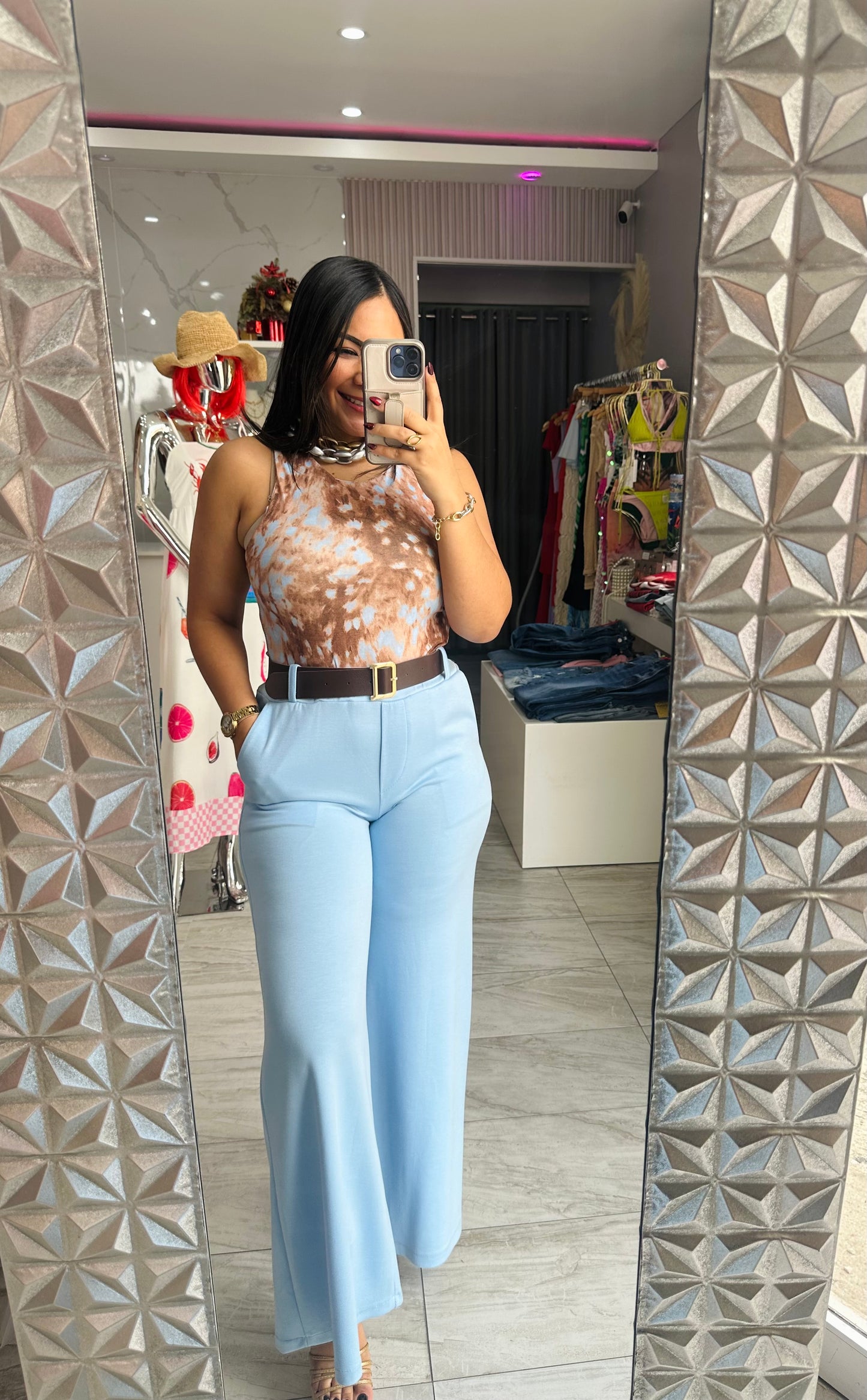 BAMBI CHOCOLATE AND BLUE BODY