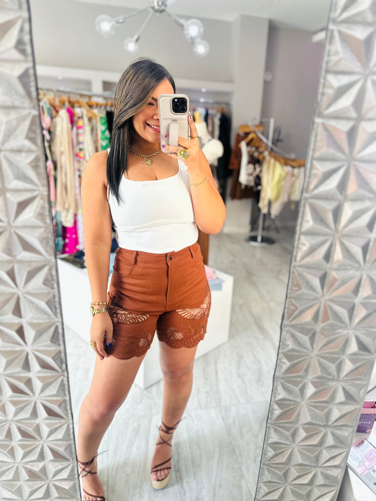 BERMUDA BUTTERFLY SHORT