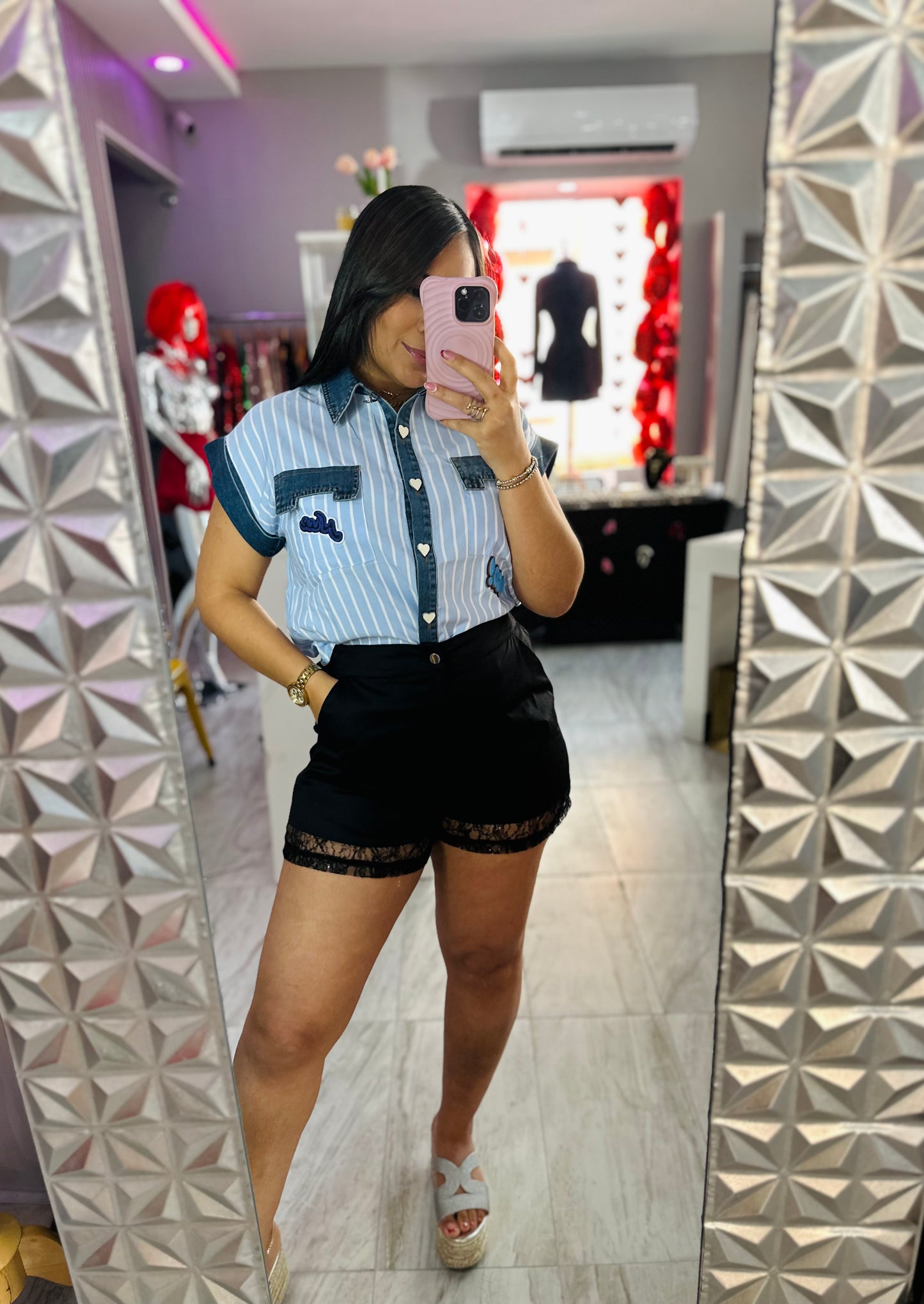 LACE BLACK SHORT