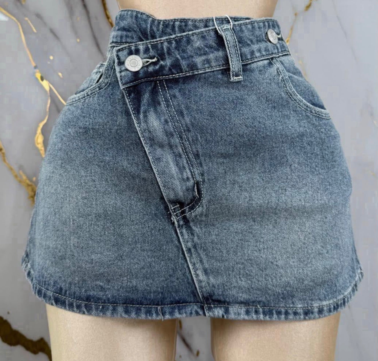 DENIM SKORT (TIENE PANTALON)