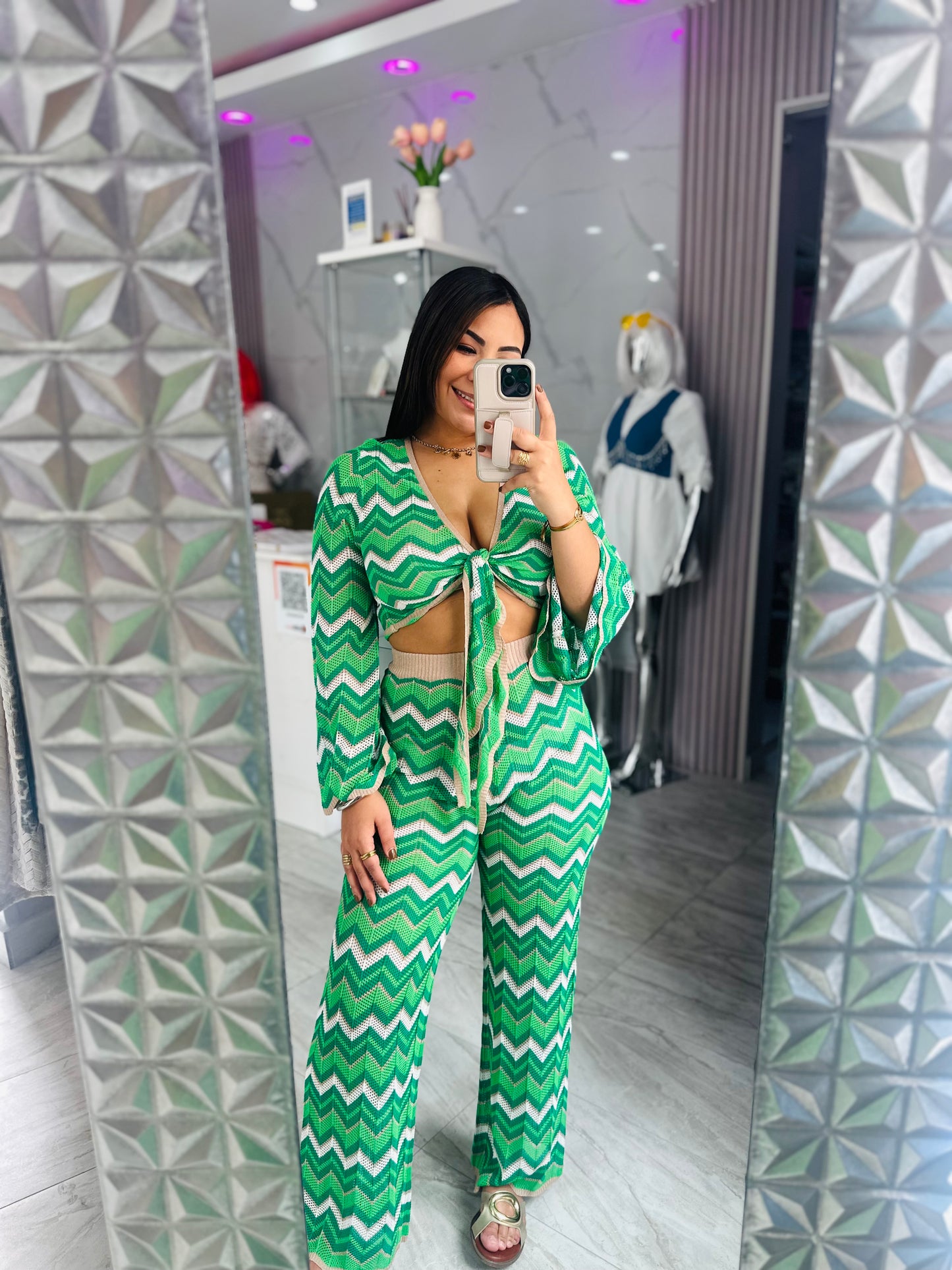 CROCHET GREEN PANTS