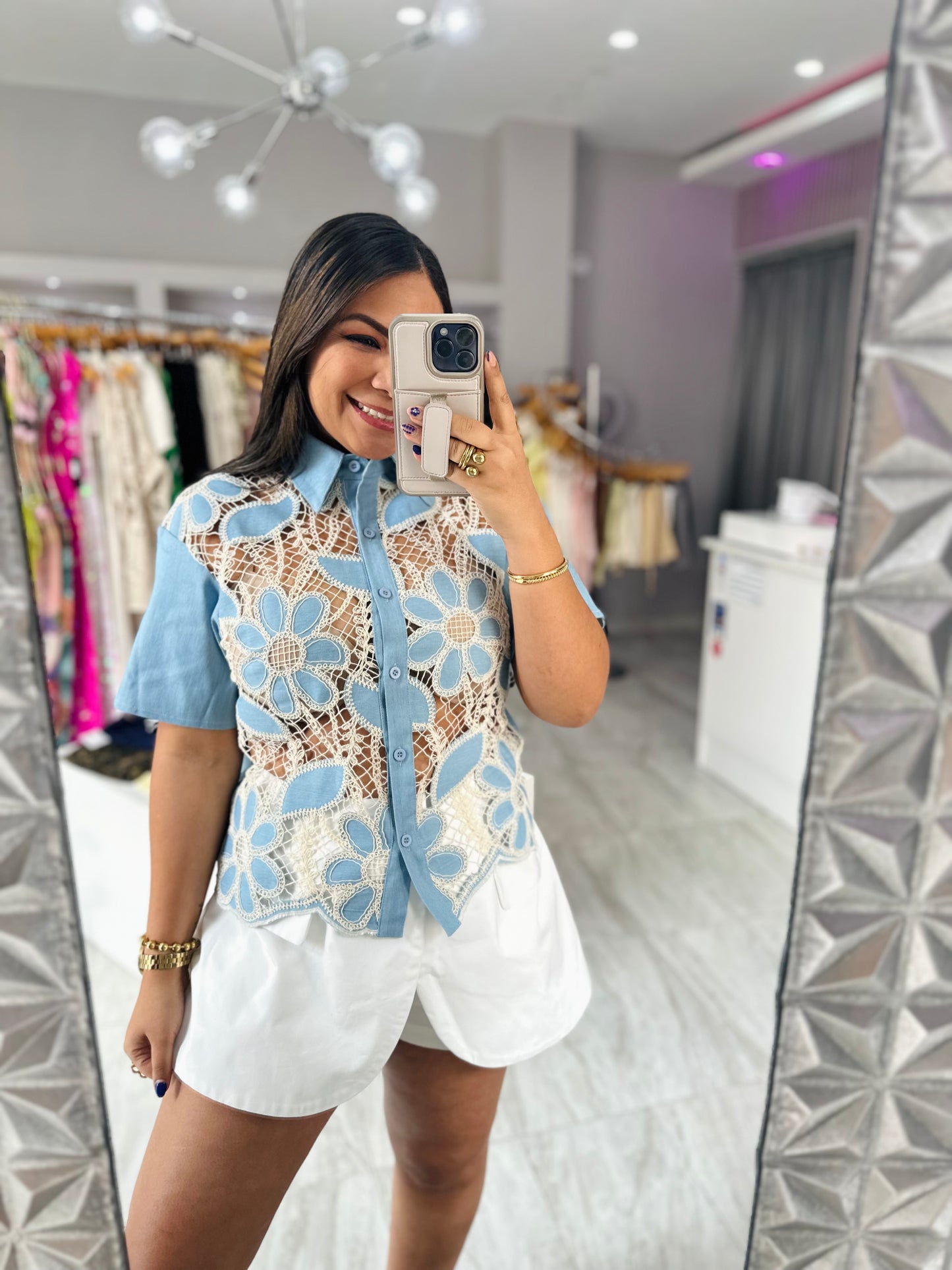 LIGHT DENIM FLOWER SHIRT
