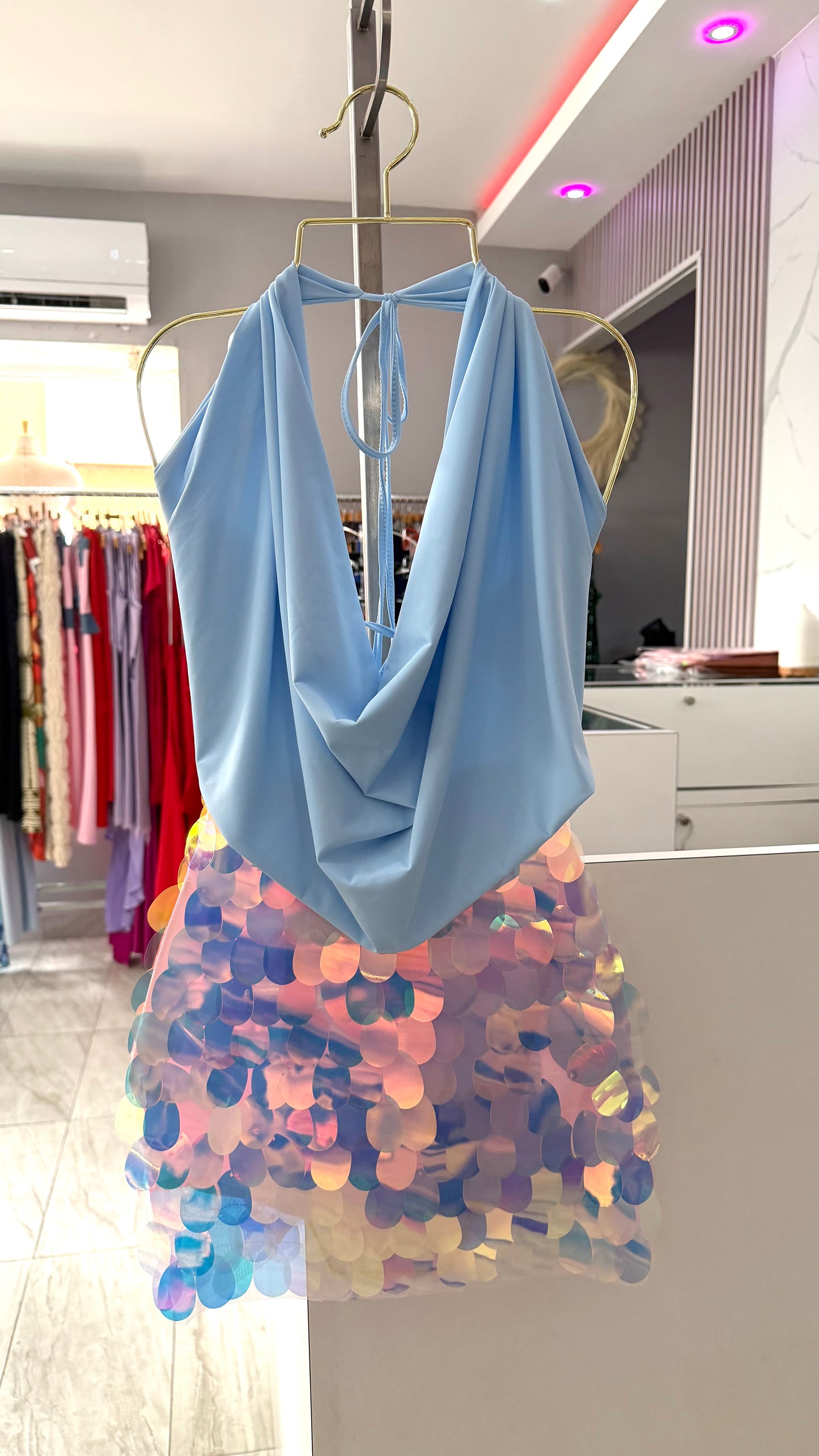 BABY BLUE BASIC TOP