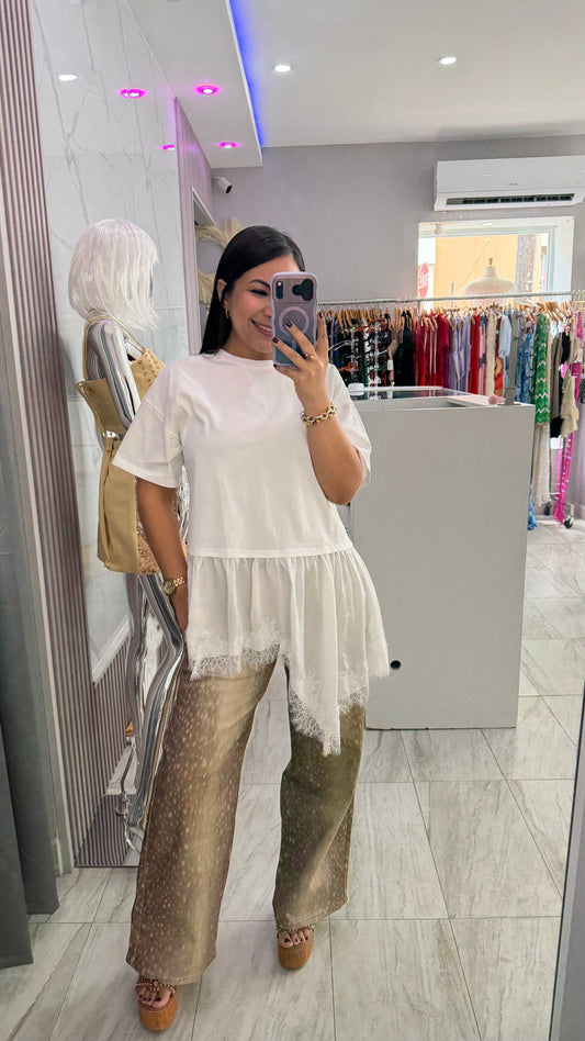 OVER SIZE WHITE LACE TOP