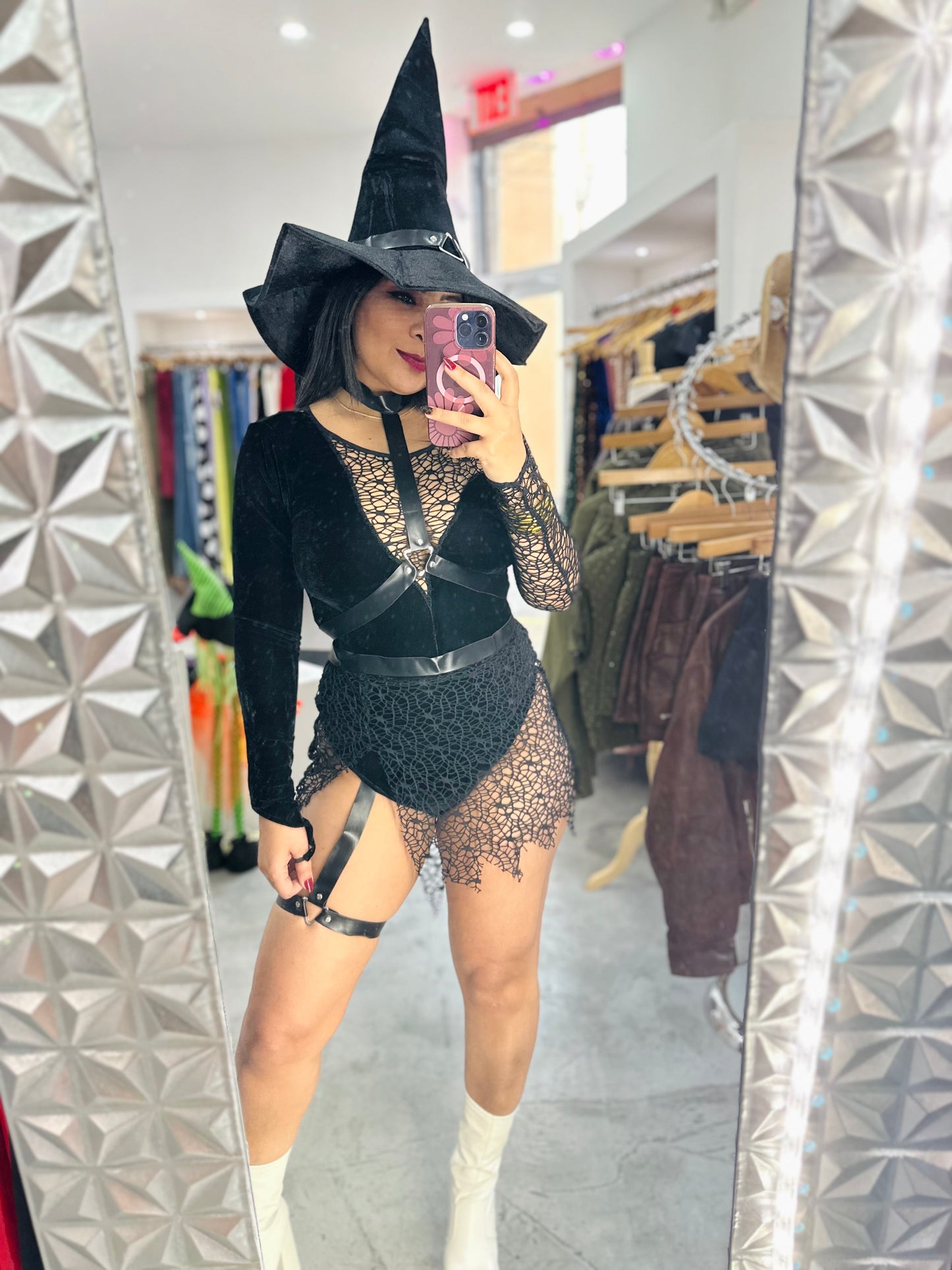 SEXY WITCH