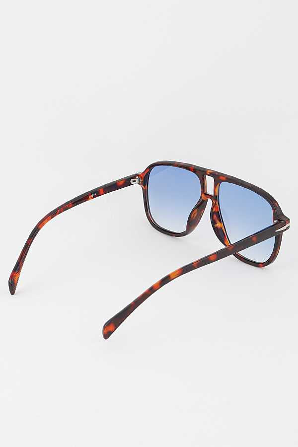 LIGHT TINT PILOT OVERSIZE SUNGLASSES