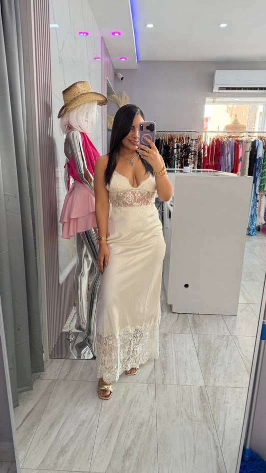 BIANCA LACE PEARL DRESS