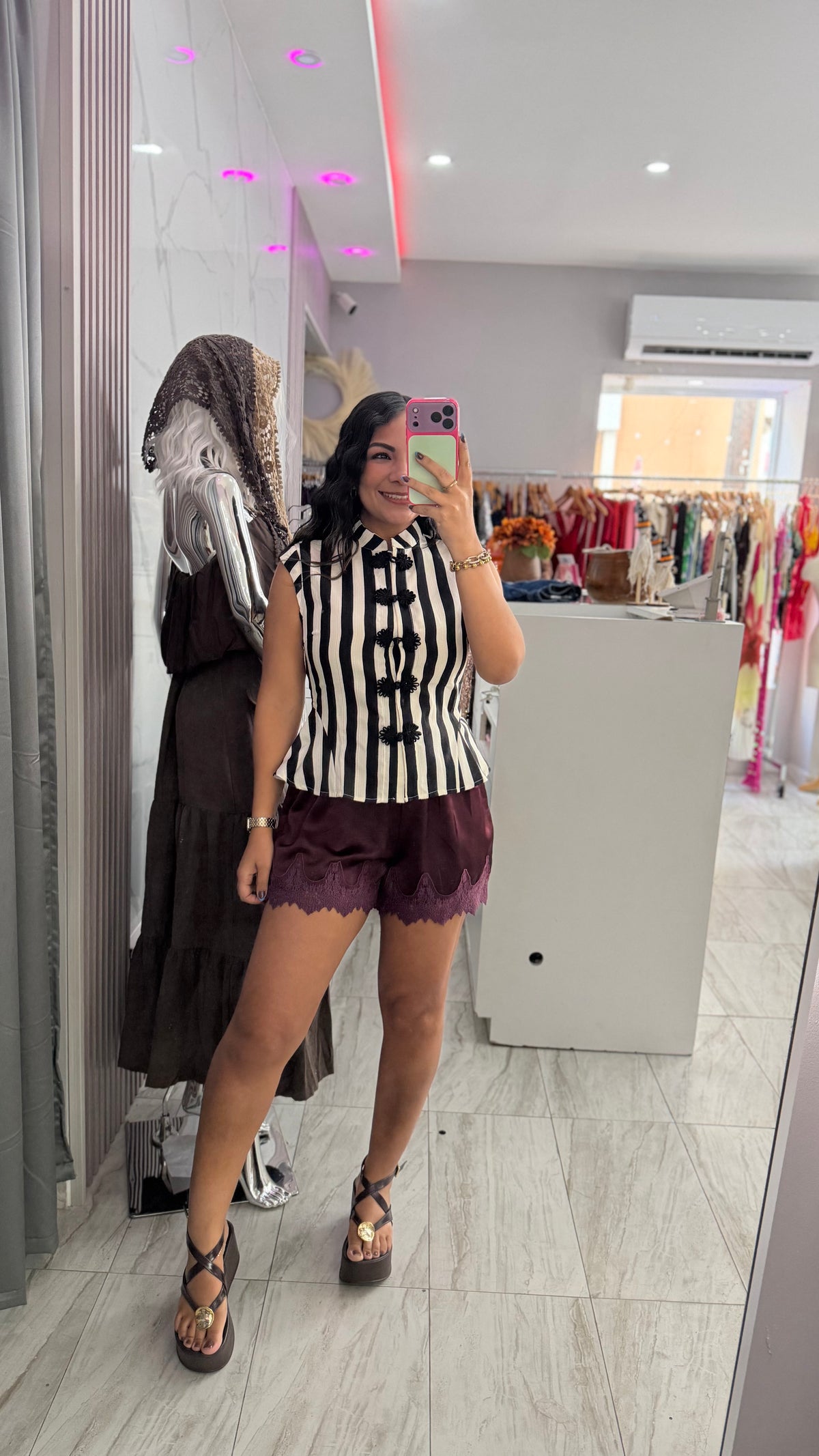ITALY SATIN AND LACE BURGUNDY SHORT