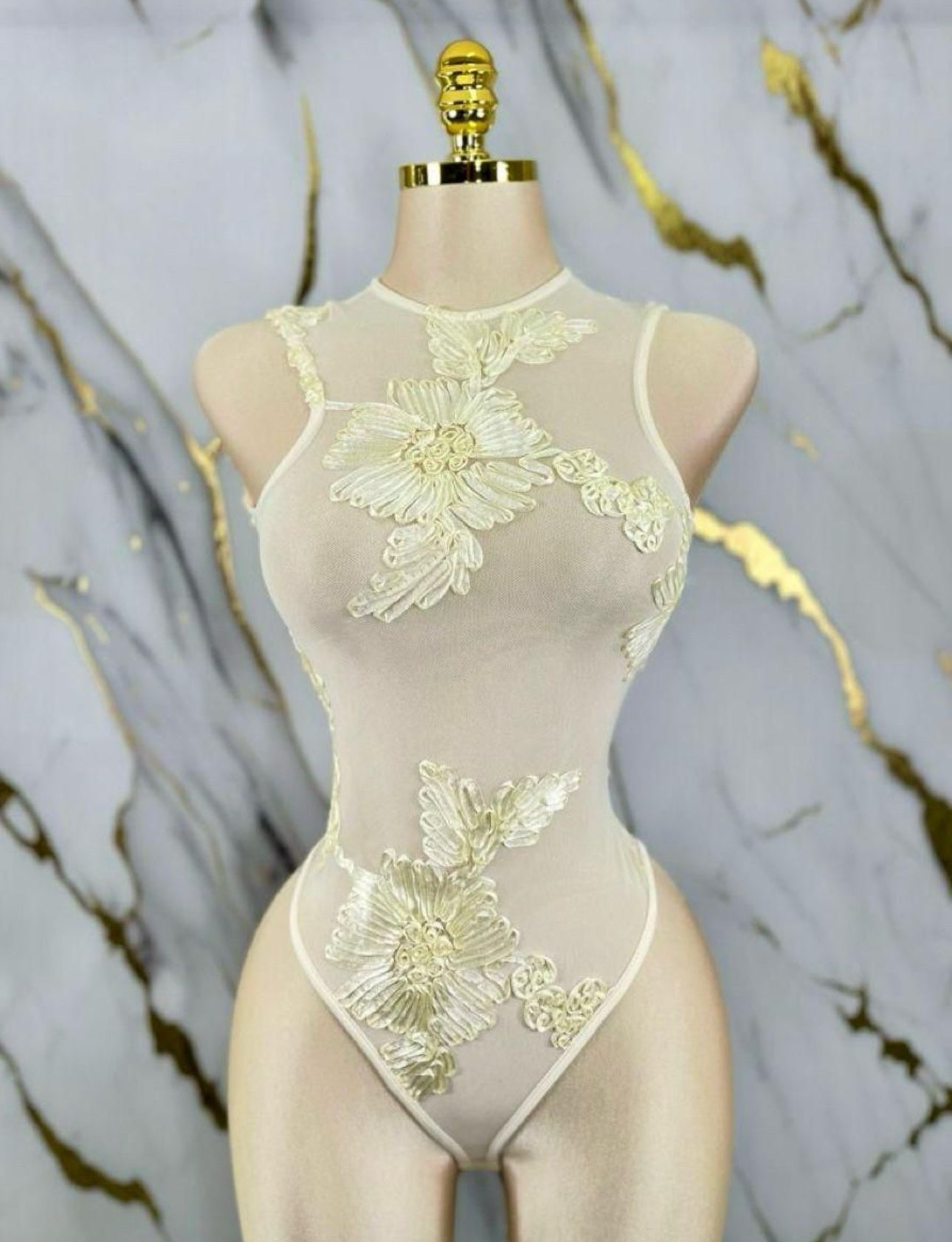 BODY ESTAMPADO EN FLORES