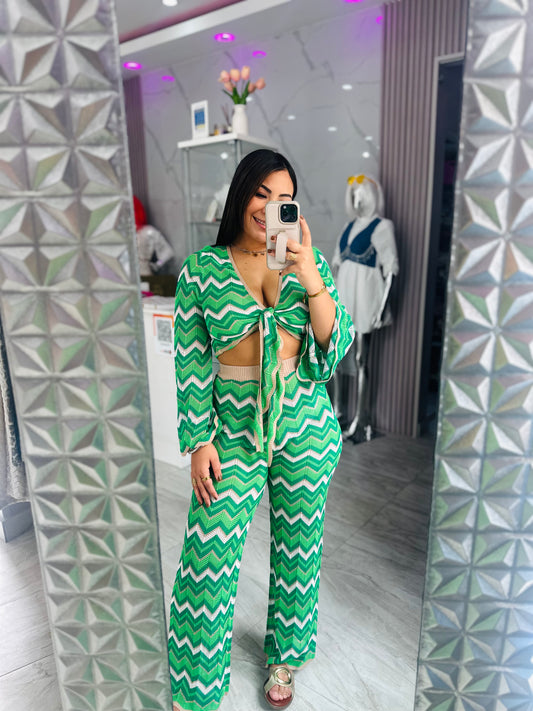 CROCHET GREEN PANTS